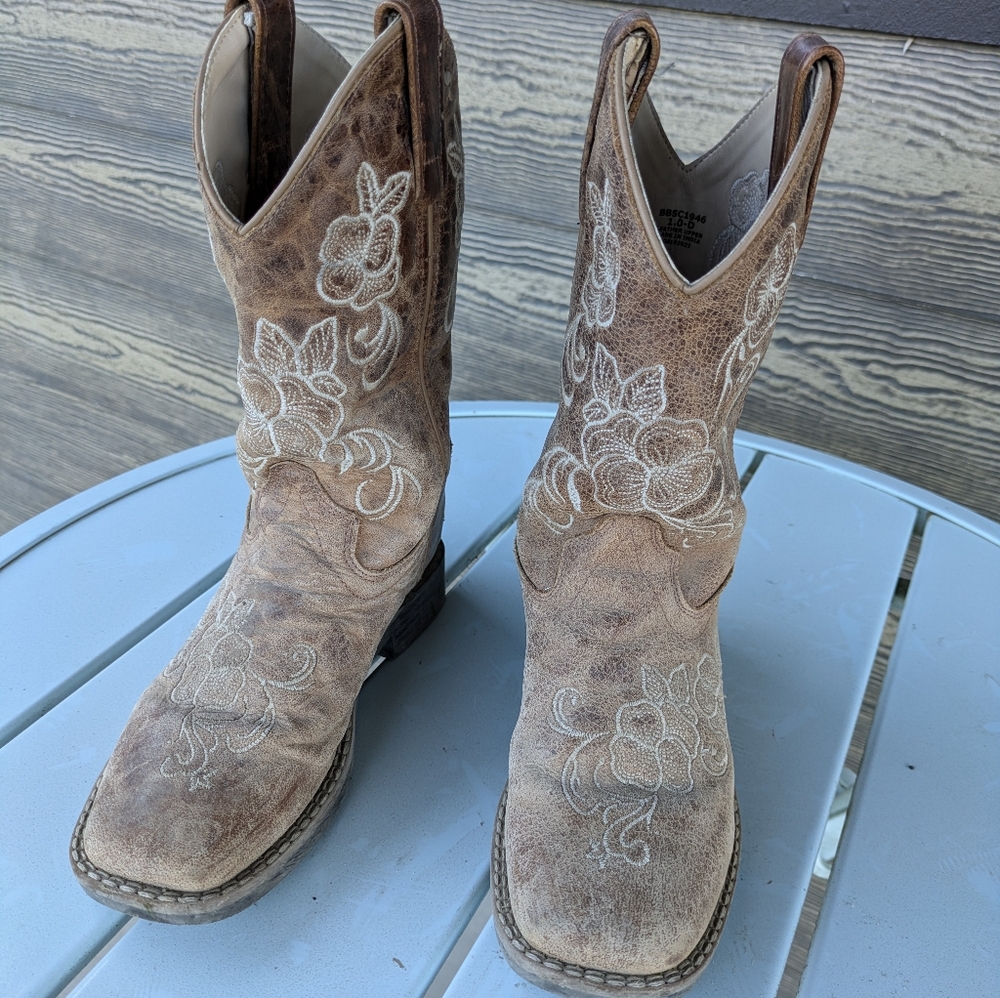 Shyanne little girls western boots size 1